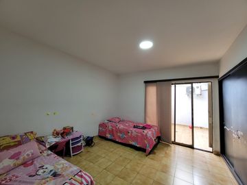 Venta Casa en Cali barrio La Flora. Cod V6374