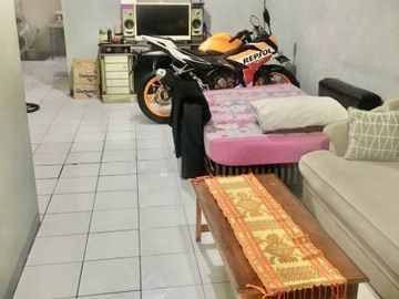 Dijual Cepat Rumah Sektor 7A Gading Serpong Tangerang Lokasi Strategis Di Depan Taman ROW Jalan Lebar