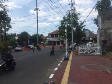 Ruko tengah kota cocok untuk usaha.RAMAI&STRATEGIS