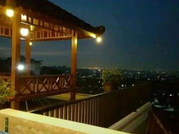 Dijual Rumah mewah Full Furnished Mangunharjo Tembalang