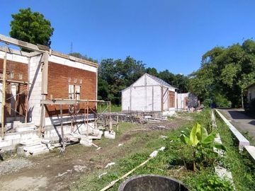 Spesial Hunian Klasik dengan Pintu Unik Jawa Bisa KPR!