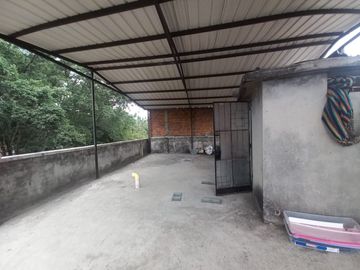 casa en venta en champagnat. Cod V17181