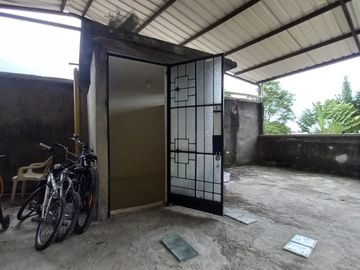 casa en venta en champagnat. Cod V17181