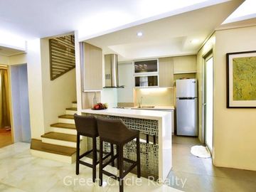 4Bedroom House with Balcony, near Okada Manila and Airport
