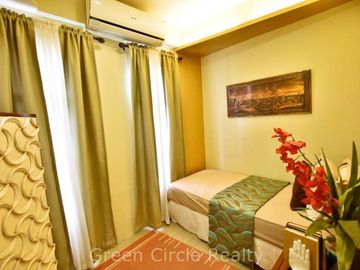 4Bedroom House with Balcony, near Okada Manila and Airport