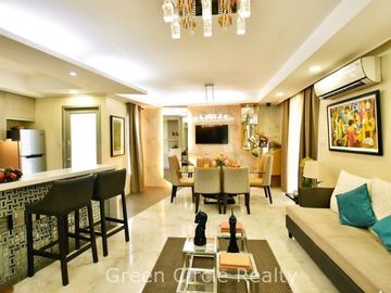 4Bedroom House with Balcony, near Okada Manila and Airport