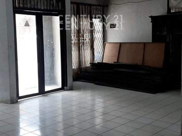 Dijual Rumah Lokasi Strategis Di Meruya Utara Kembangan
