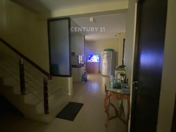 Rumah 3 Lantai Siap Huni Di Pondok Indah Jaksel