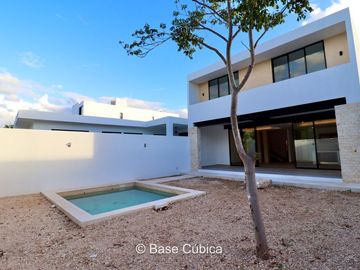 Venta casa en privada al norte de Mérida, Conkal