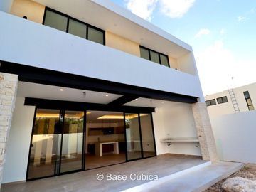 Venta casa en privada al norte de Mérida, Conkal