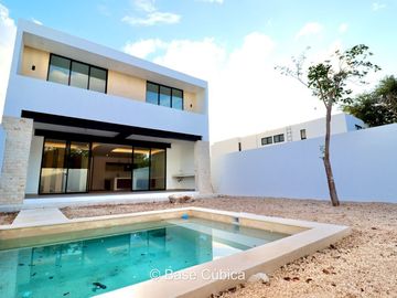 Venta casa en privada al norte de Mérida, Conkal