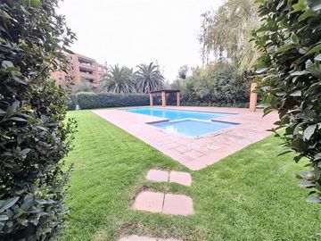 Departamento en venta de 3 dorm. Man Pato Lo Barnechea