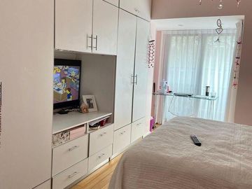 ALQUILER EXCLUSIVO TRIPLEX CON PILETA, DOS COCHERAS - BARRIO PARQUE