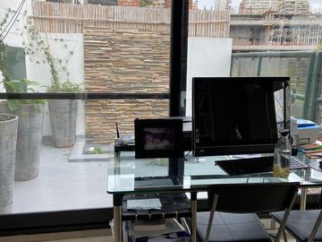 ALQUILER EXCLUSIVO TRIPLEX CON PILETA, DOS COCHERAS - BARRIO PARQUE