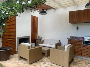 VENDO HERMOSA CASA EN QUITO SECTOR TUMBACO