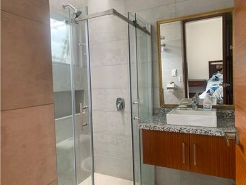 VENDO HERMOSA CASA EN QUITO SECTOR TUMBACO