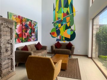 VENDO HERMOSA CASA EN QUITO SECTOR TUMBACO
