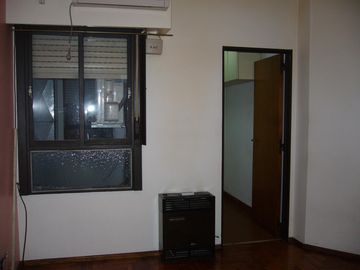 Venta 2 Ambientes Muy Luminoso, Muy Bien Ubicado. Mataderos
