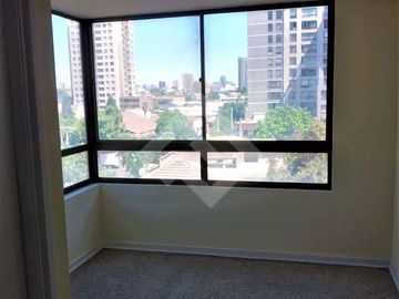 Departamento en arriendo de 2 dorm, 2 baños, Recoleta.