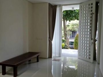 Dijual Rumah Semi Furnish Royal Park Satu Citraland Surabaya *TD