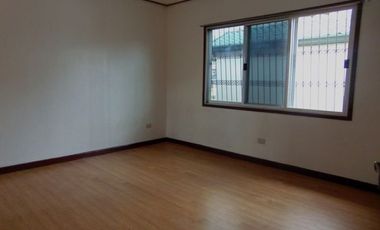 Semi-Furnished 3 Bedrooms Apartment in Banilad Cebu City