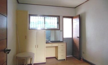 Semi-Furnished 3 Bedrooms Apartment in Banilad Cebu City