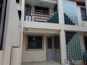 Semi-Furnished 3 Bedrooms Apartment in Banilad Cebu City