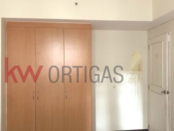 1BR Condo for Sale in Anchor Tower, Bay Gardens!