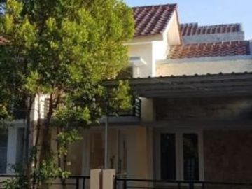 Rumah Green Lake Residence STRATEGIS, GALVALUM