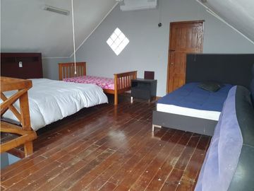 VENTA CASA CERRO AZUL