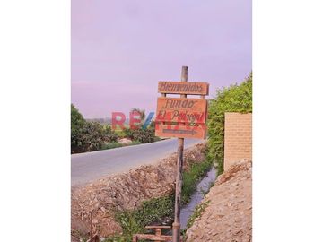 Oportunidad de invertir en un lote de terreno rústico (predio San Juan de agua dulce) en San Vicente de Cañete 
1 lote de 500 m2 en esquina US$ 40,00