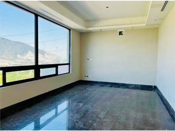 Casa en Venta en Almena Valle Poniente Santa Catarina