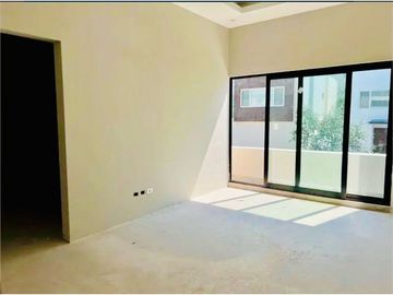 Casa en Venta en Almena Valle Poniente Santa Catarina