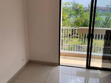 Rumah di Summarecon Dekat Soetta, Tol Gedebage, RS Al-Islam