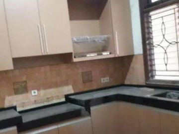 Rumah Mewah Shm di Daerah Kupang Indah Surabaya