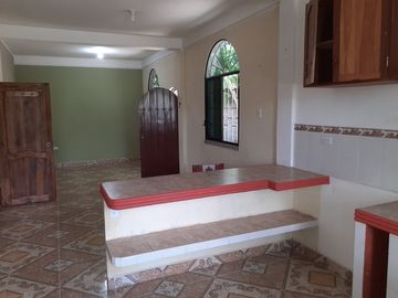 Se Vende Casa Cerca del Mar en Ballenita