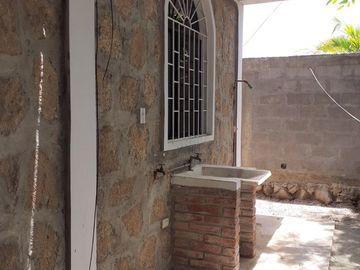 Se Vende Casa Cerca del Mar en Ballenita