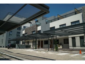 VENTA TRIPLEX A ESTRENAR EN HOUSING BARRIO SANTA RITA VILLA CARLOS PAZ