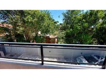 VENTA TRIPLEX A ESTRENAR EN HOUSING BARRIO SANTA RITA VILLA CARLOS PAZ