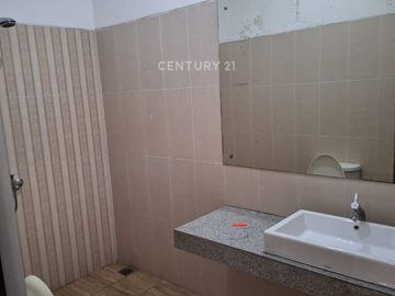 8	DIJUAL RUMAH MEWAH 2 LANTAI DI BINTARO