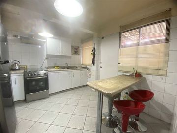 Casa en Venta en AMPLIO JARDÍN CON PISCINA..