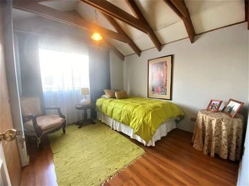 Casa en Venta en AMPLIO JARDÍN CON PISCINA..