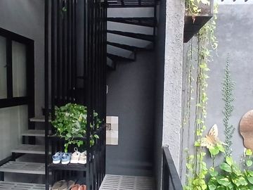 Dijual rumah aparthouse 4 tingkat di cipete jakarta selatan lokasi dekat ke MRT h.nawi