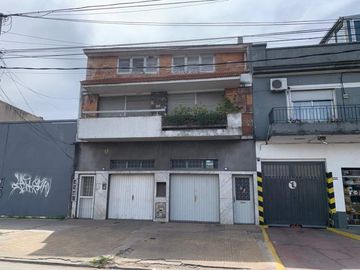 Departamento Tipo Casa en venta en Wilde Centro