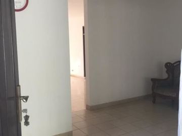 Rumah 1.5 Lantai, asri, nyaman dan tenang dimegapolitan cinere