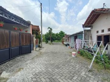 Rumah minimalis Full furnished dalam perumahan Potorono
