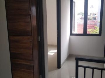 Rumah minimalis ekonomis siap huni kayu putih