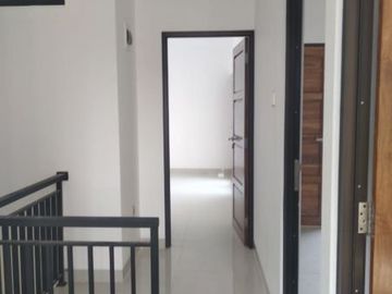 Rumah minimalis ekonomis siap huni kayu putih