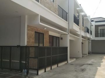 Rumah minimalis ekonomis siap huni kayu putih