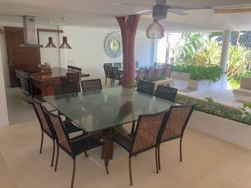 Casa Sola en El Podrido, Acapulco de Juárez, Guerrero CAEN-Er-922-Cs